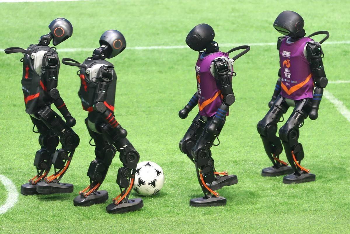 马竞阿根廷帮的豪赌：欧冠搏杀下的国脚，谁能撑到2026？